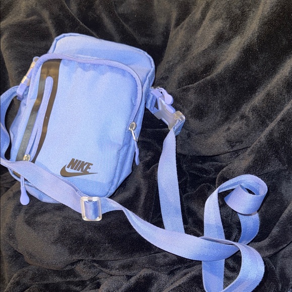 Nike Elemental Premium Crossbody Bag Unisex Sportswear Casual Bag - Picture 11 of 11